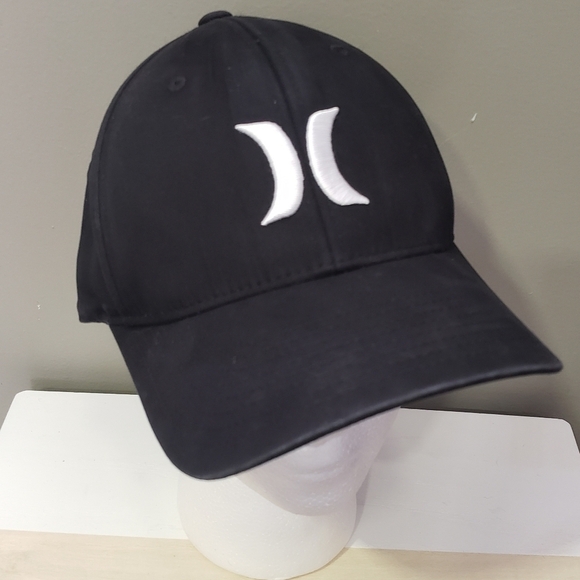 Hurley Flexfit Hat | Black Size S/M - Picture 1 of 8